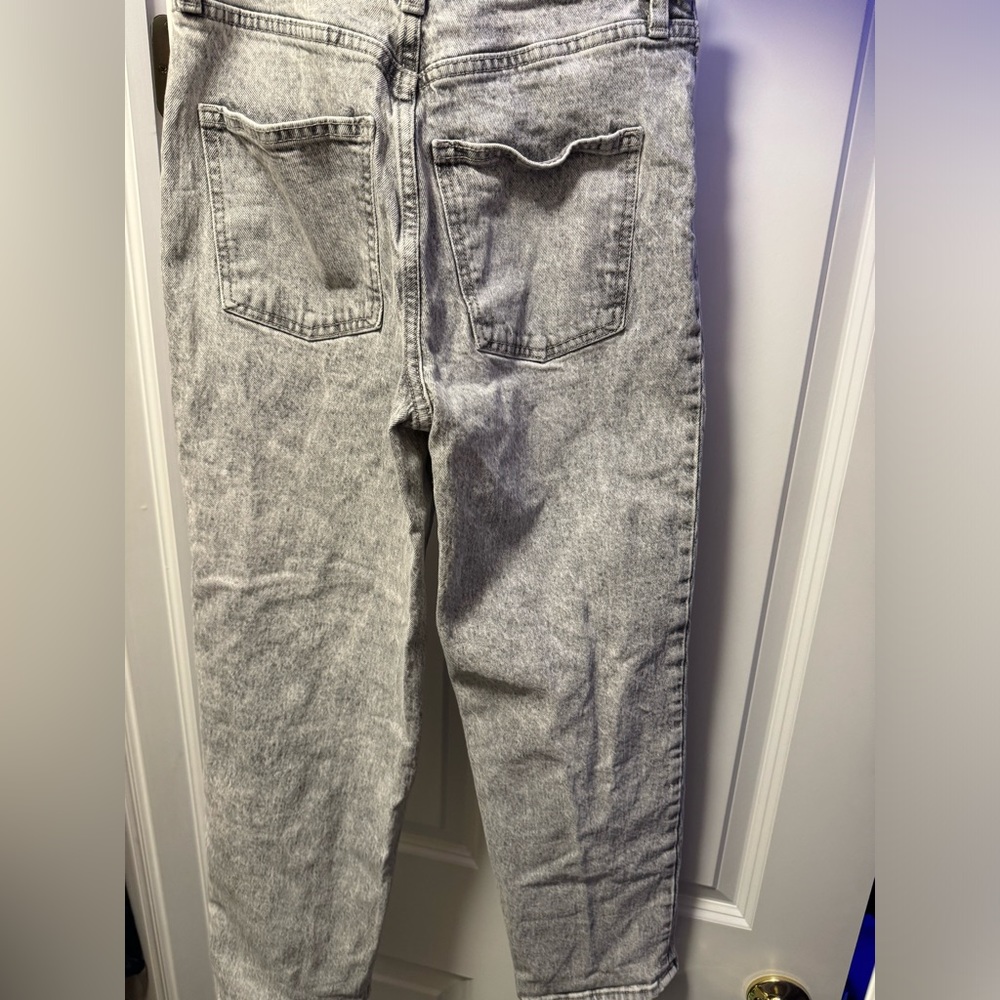 Universal Thread Jeans - Picture 2 of 4